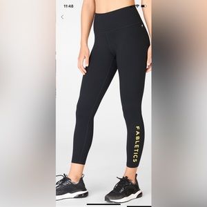 Fabletics Define PowerHold® High-Waisted 7/8 Black Legging - Women’s M